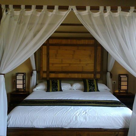 Masia Durba Hotel Castellnovo ภายนอก รูปภาพ