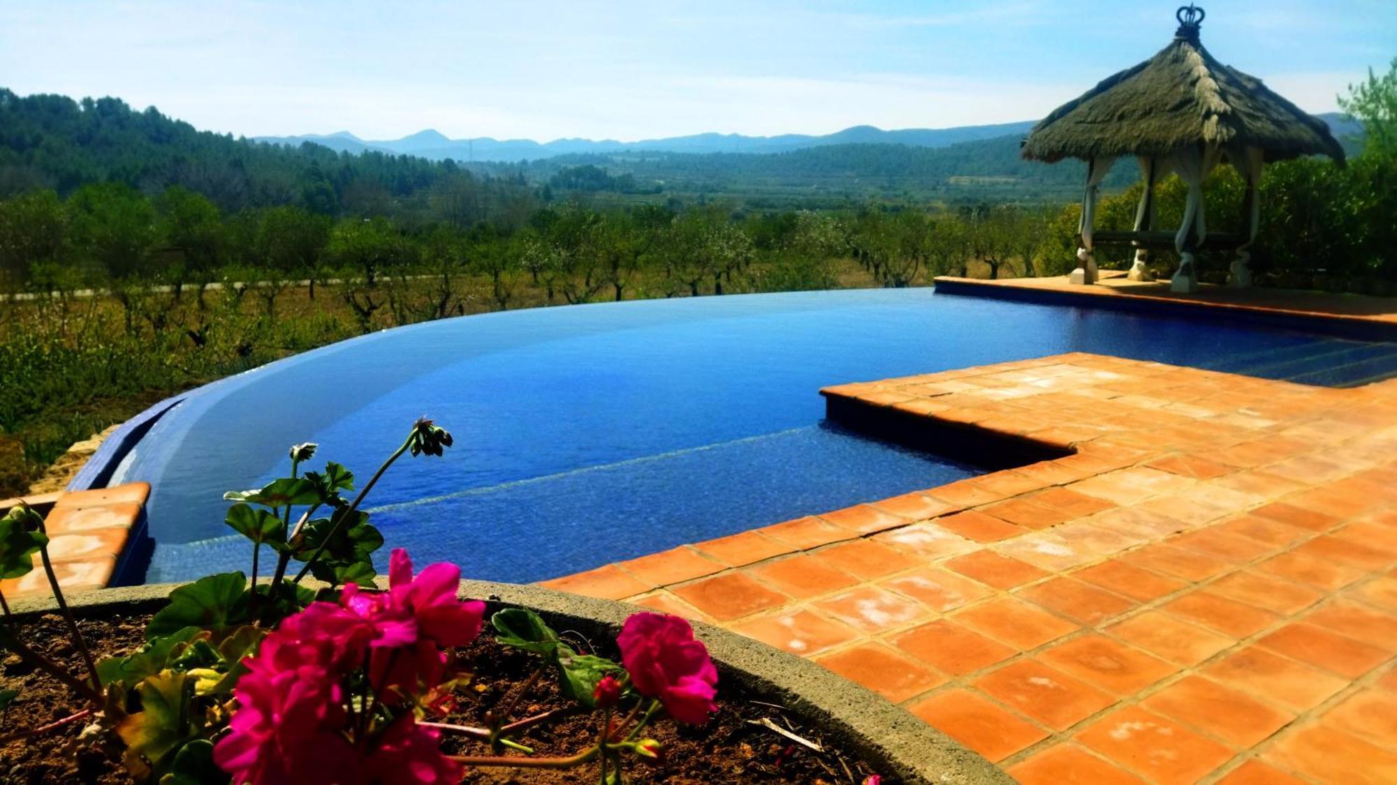 Masia Durba Hotel Castellnovo ภายนอก รูปภาพ