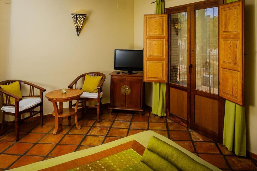 Masia Durba Hotel Castellnovo ภายนอก รูปภาพ