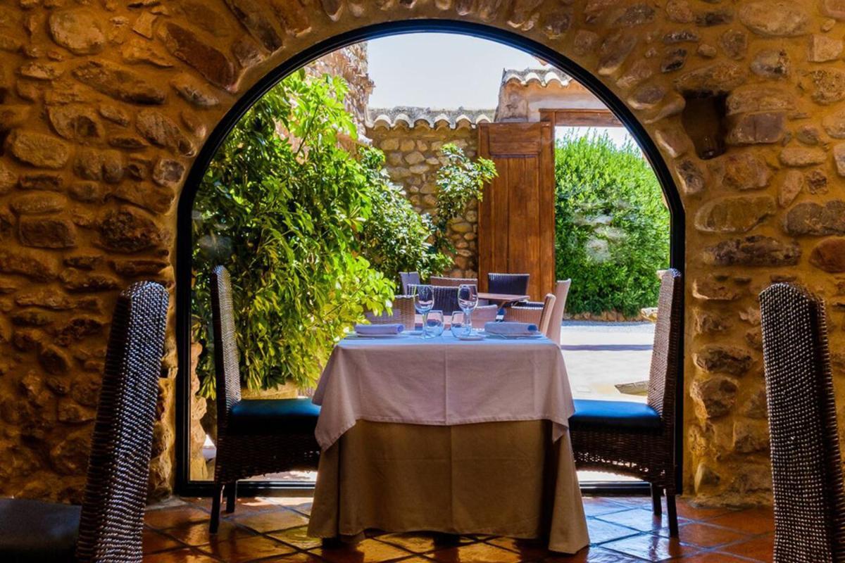 Masia Durba Hotel Castellnovo ภายนอก รูปภาพ