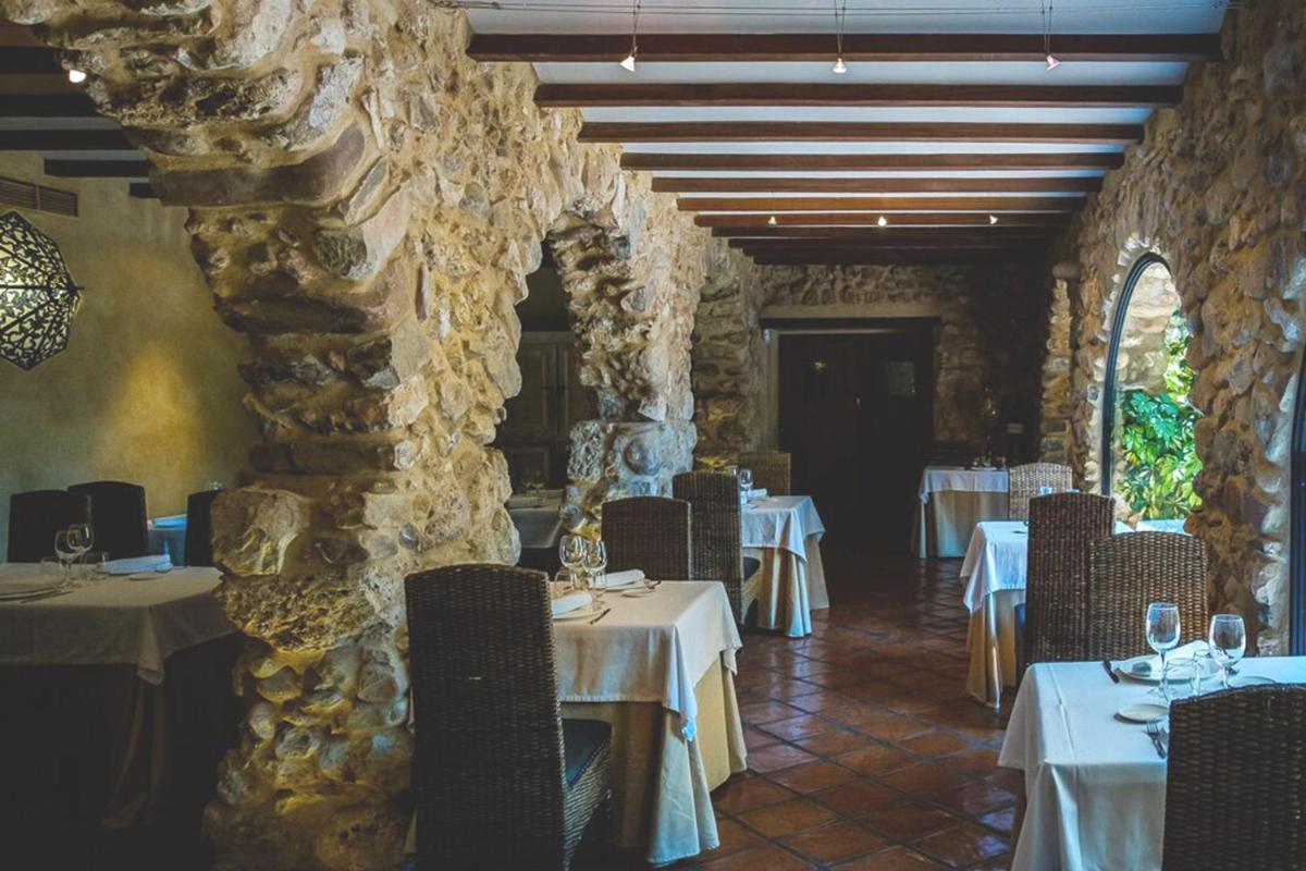Masia Durba Hotel Castellnovo ภายนอก รูปภาพ