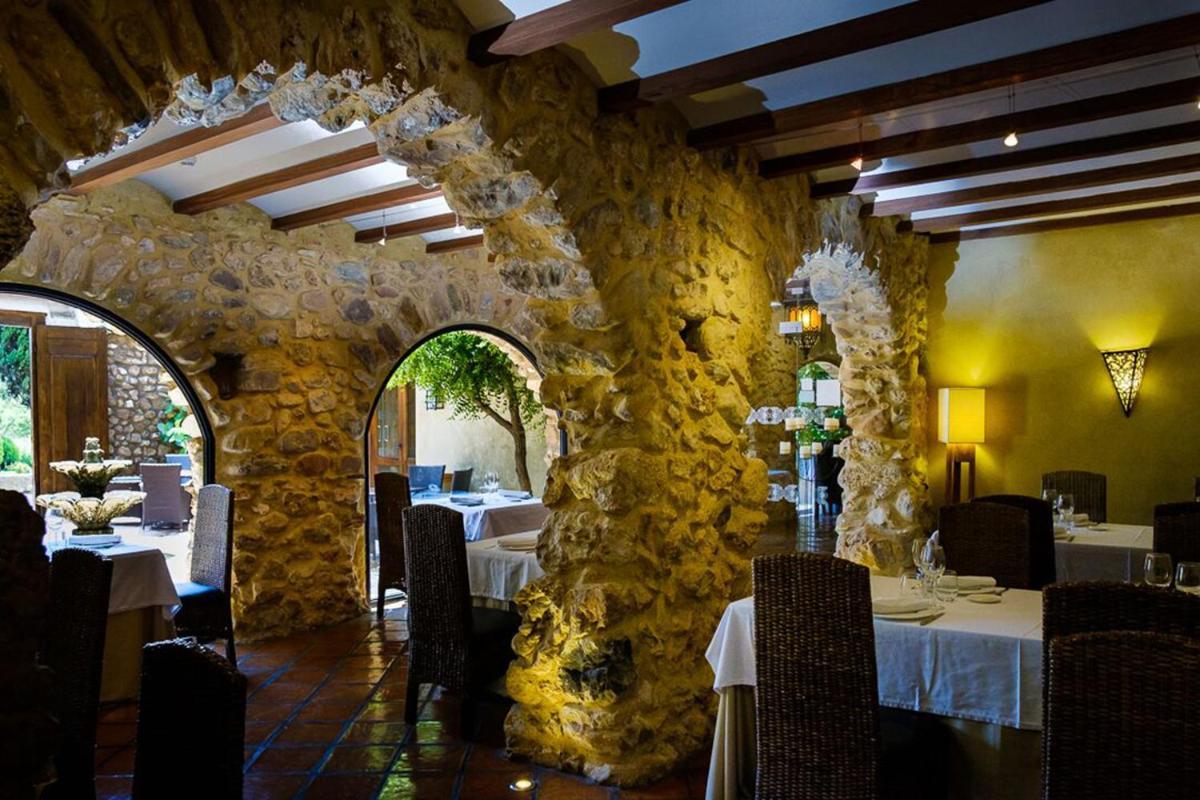 Masia Durba Hotel Castellnovo ภายนอก รูปภาพ